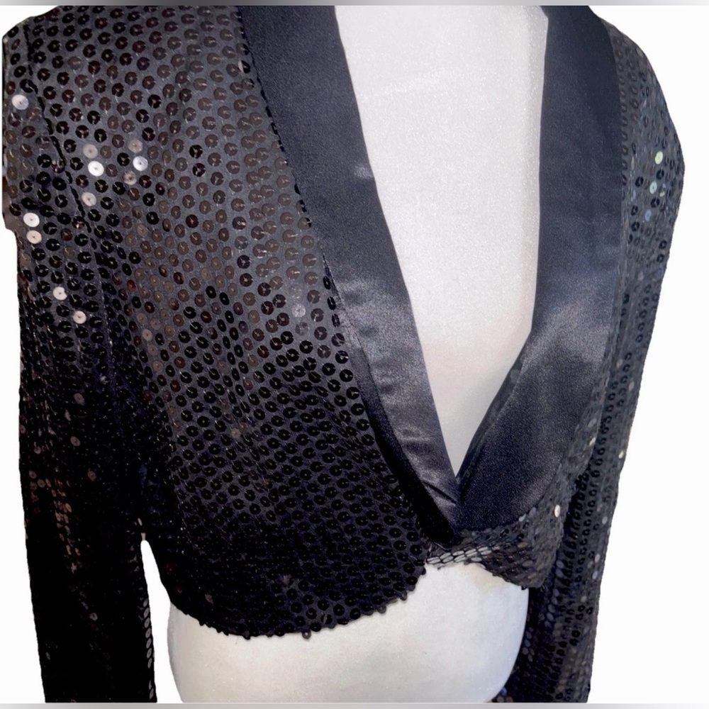 Vtg Designer Black Sequins Cropped blazer Devil wears Prada” style 16